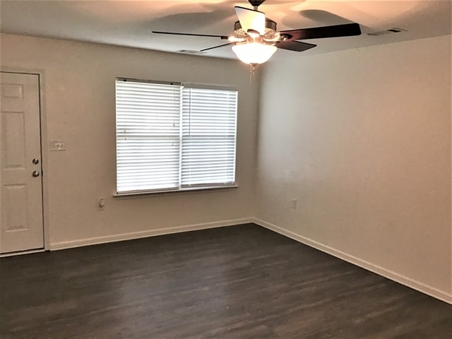 Foto del edificio - 1524 Eastway Dr