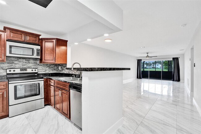 Foto del edificio - 9540 Oakburst Ln