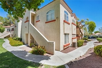 Building Photo - 525 Indian Princess Dr