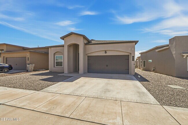 Foto del edificio - 908 Ada Ln