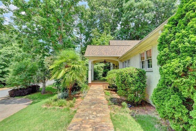 Foto del edificio - 3399 Parsons Ridge Ln