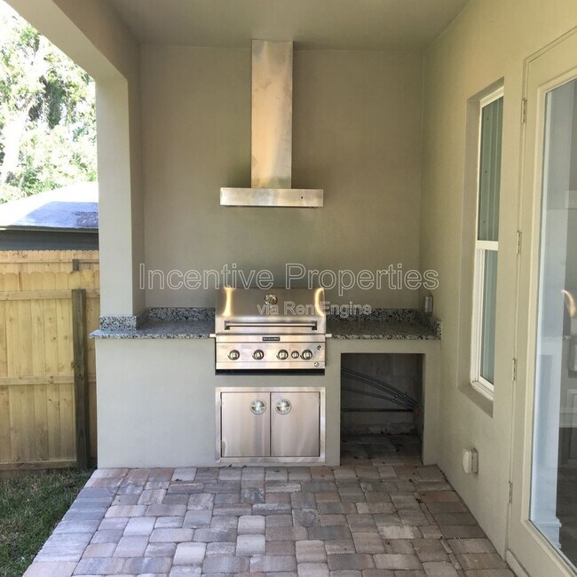 Foto del edificio - 109 E Evans St