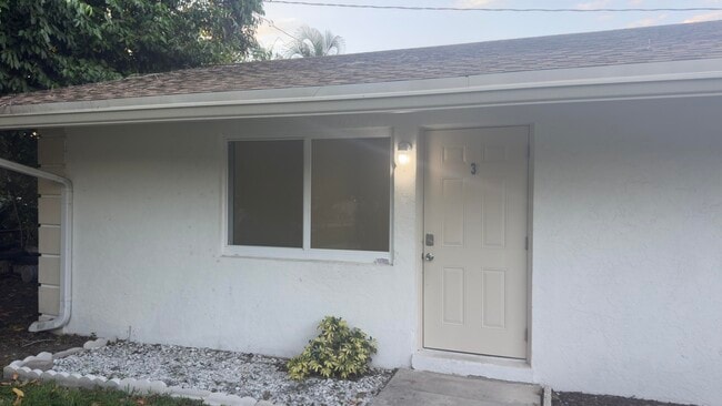 Building Photo - 4683 Hairland Dr