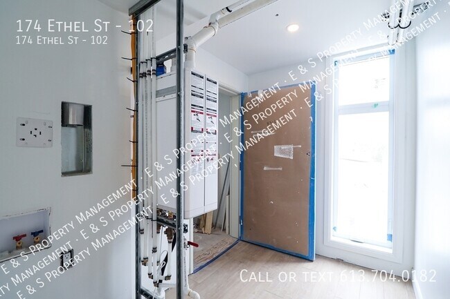 Building Photo - 174 Ethel St