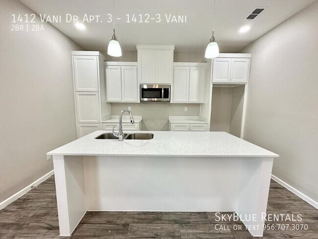Building Photo - 1412 Vani, 1412-3 Vani