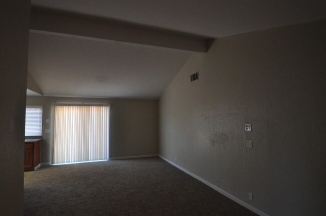 Foto del edificio - 513 Hummingbird Way