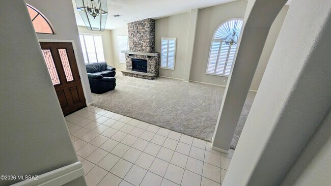 Building Photo - 37985 S Eagle Dr