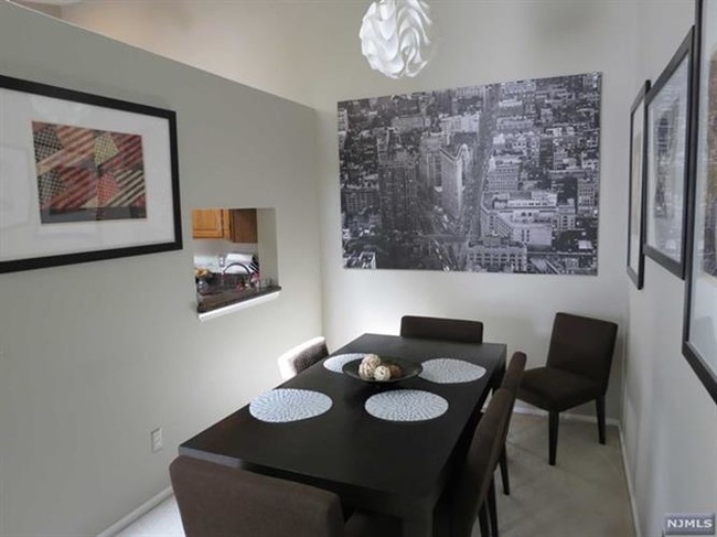 Foto del edificio - 176 Linden St