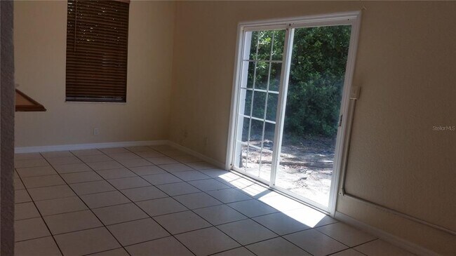 Foto del edificio - 931 Cedar Cir