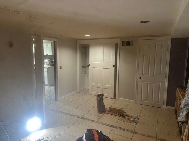 Foto del edificio - 228 7th Ln