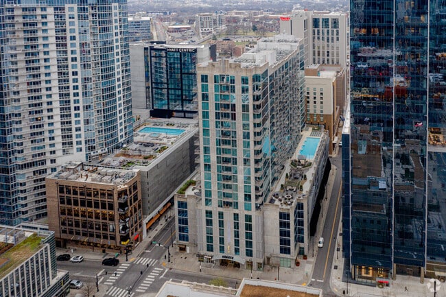 Building Photo - Encore Condominiums