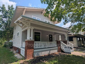 Building Photo - 1148 W Packard Ave