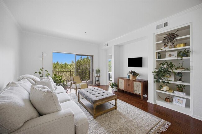 Foto del edificio - 6000 Shepherd Mountain Cove