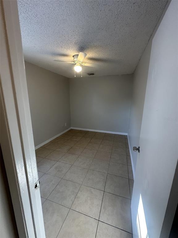 Foto del edificio - 1704 Ridgewood Ln