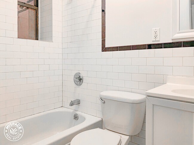 Foto del edificio - 350 Bedford Ave