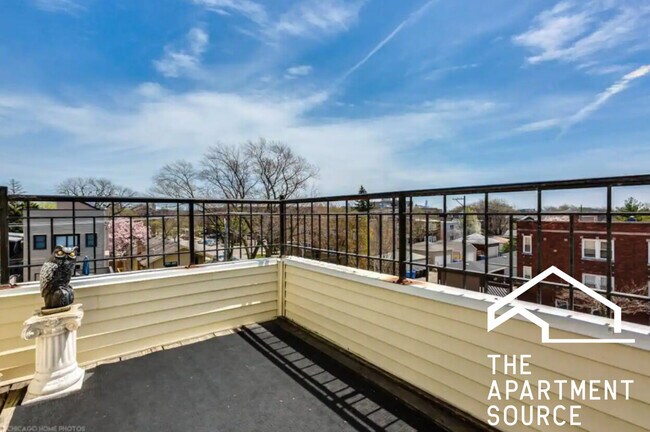 Building Photo - 3905 N Francisco Ave