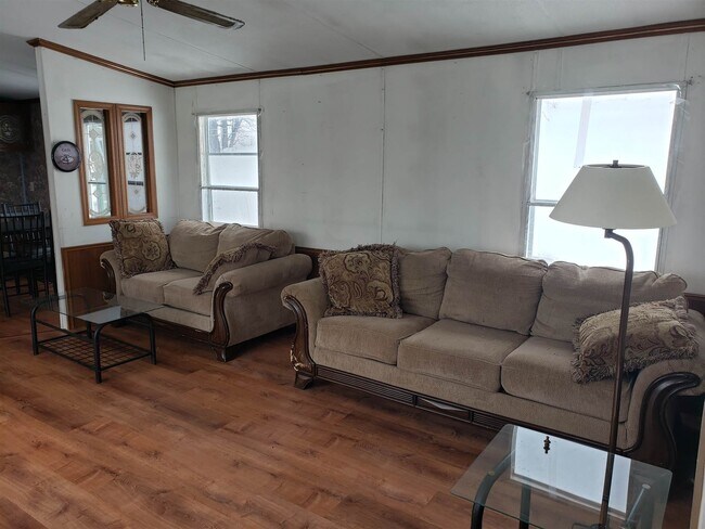 Building Photo - 535 Basil Hill Rd