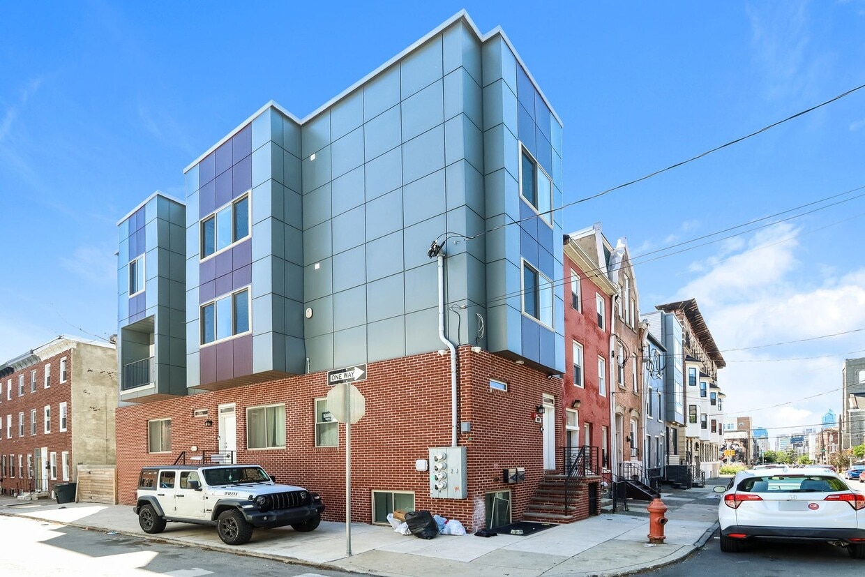 Primary Photo - 917 N 15th St
