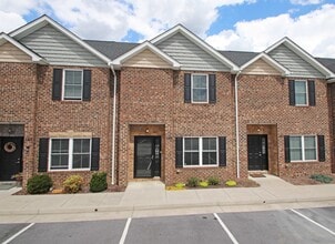 Building Photo - 186 Cedar Point Ln