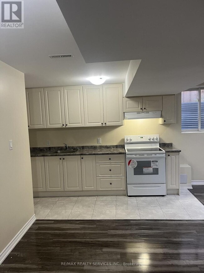 Building Photo - 31 Leadenhall Rd