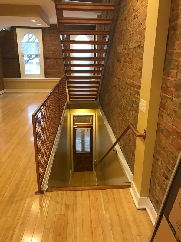 Building Photo - 1122 Race St