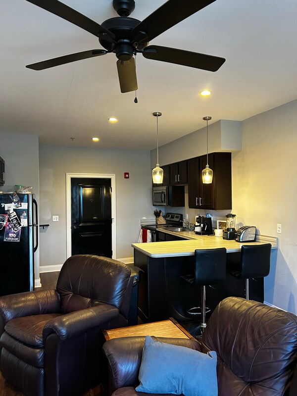 Foto del edificio - 970 Ridge Ave