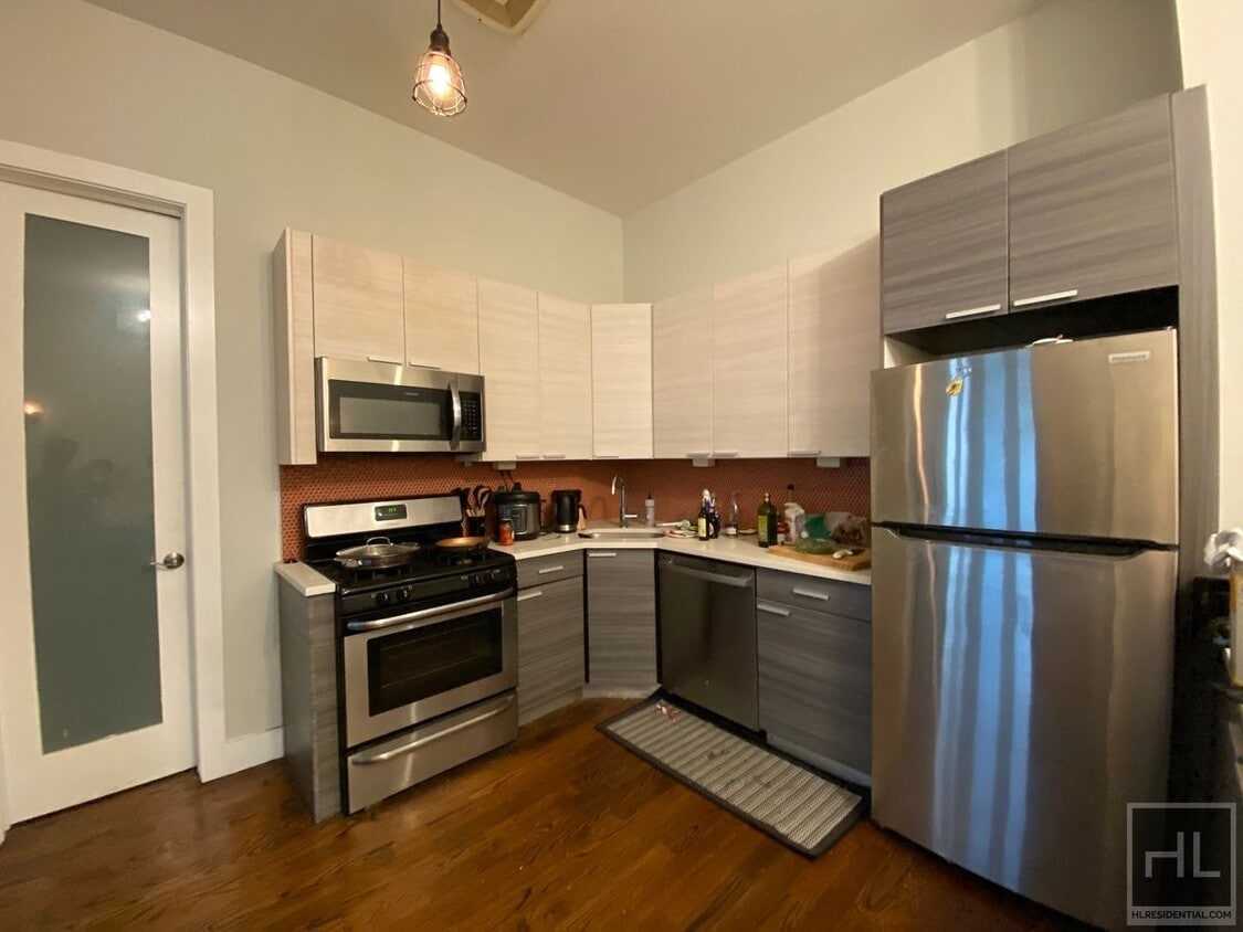 Foto principal - 462 Central Ave Unit 3B