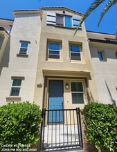 Building Photo - 136 Dorsett Ave