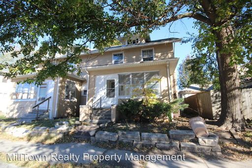 Primary Photo - 1419 19th Ave