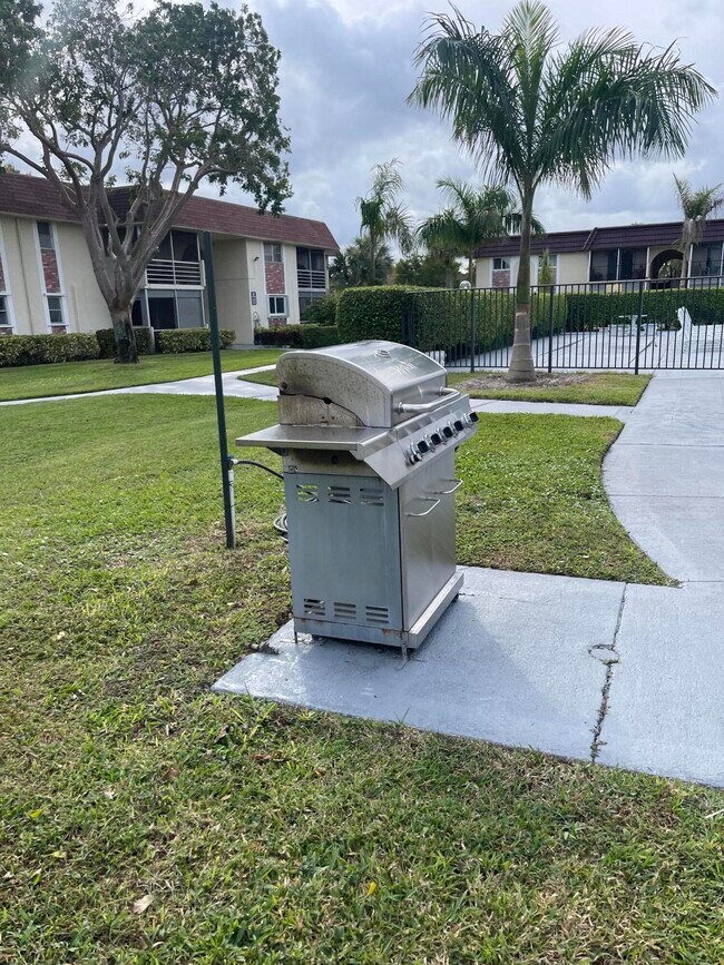 Foto del edificio - 22755 SW 66th Ave