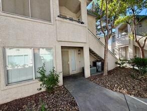 Building Photo - 3131 Key Largo Dr
