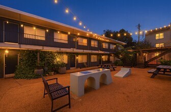 Building Photo - 101 Avondale St