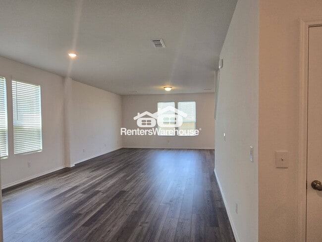 Building Photo - 2530 Carlow Ln