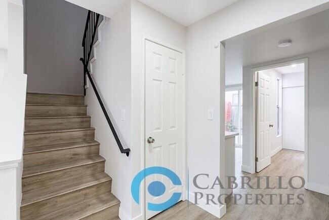 Foto del edificio - 4776 Bancroft St