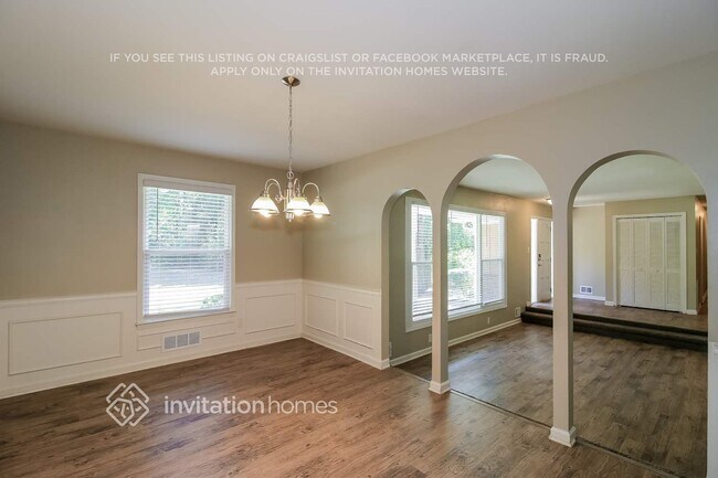 Foto del edificio - 3327 Salem E Dr SE