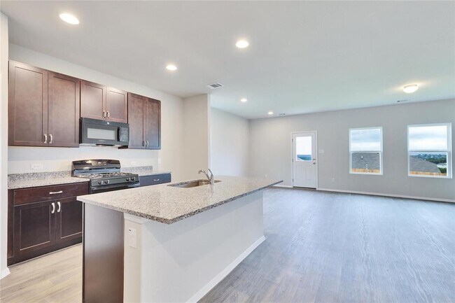 Building Photo - 5512 Sacra Cv
