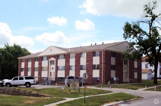 Building Photo - Arbor Manor Apartments