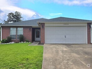 Building Photo - 10928 Chippewa Way