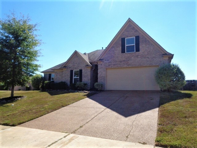 Primary Photo - 6111 Trail Creek Lane