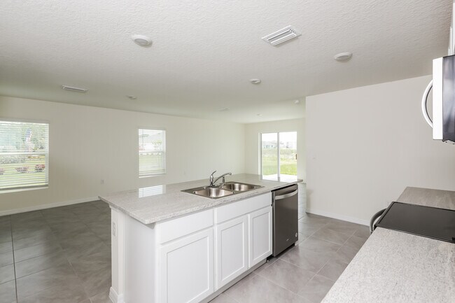 Foto del edificio - 4911 Granite Dust Pl