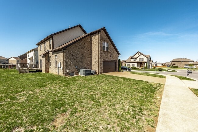 Building Photo - 107 Read Tavern Rd