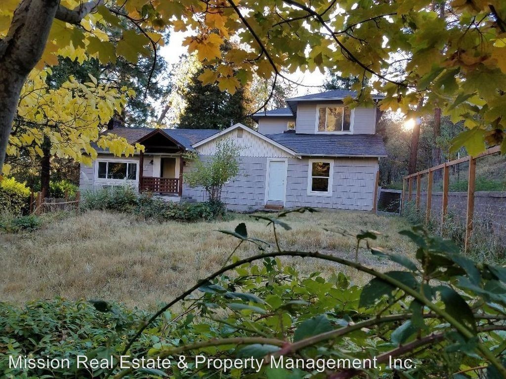 Primary Photo - 3 br, 2 bath House - 800 Liberty St
