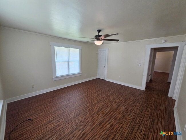 Building Photo - 5902 TX-36