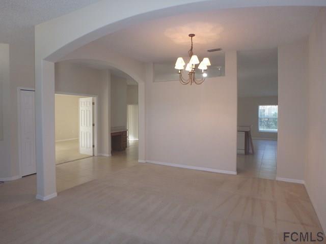 Foto del edificio - 5 Emerald Ln