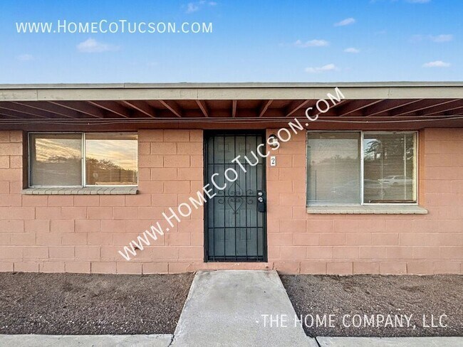 Building Photo - 1601 E Copper St