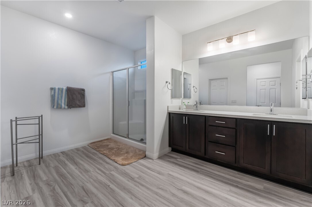 Foto del edificio - 3540 Vly Lily St