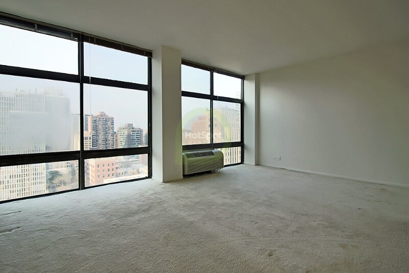 Primary Photo - 58 E Goethe St