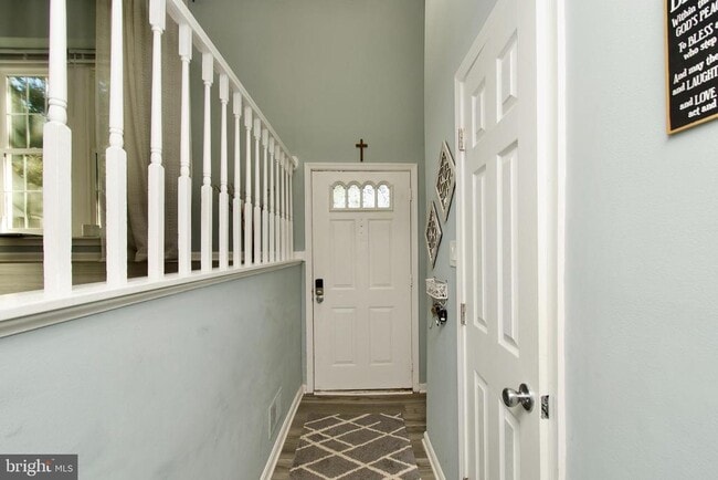Building Photo - 9885 Burke Pond Ct