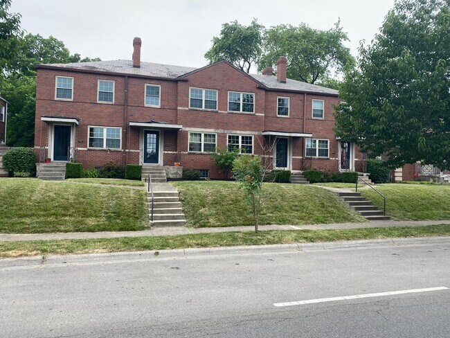 Building Photo - 1044 Northwest Blvd