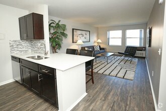 Interior Photo - Spice Tree